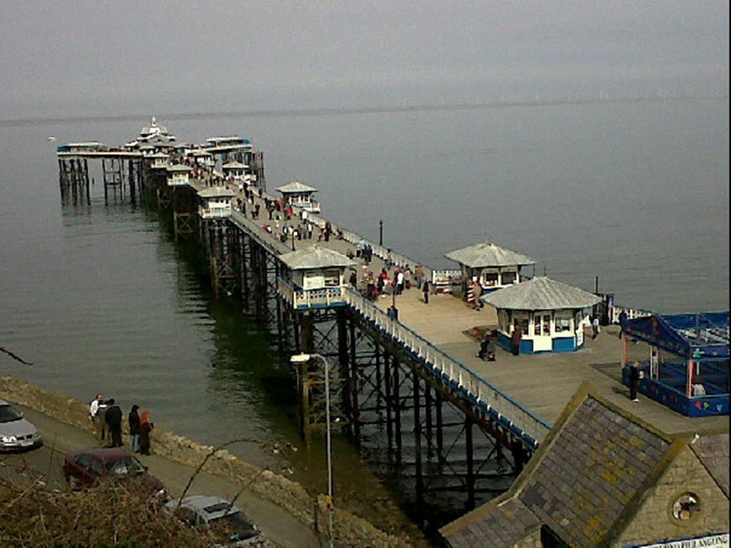 Burleigh Guest House Llandudno Exterior foto